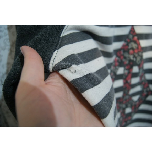 Medium Sz 12 Volcom Sweater All Day Fleece Floral Peace Diamond Design Stripes - Picture 4 of 9